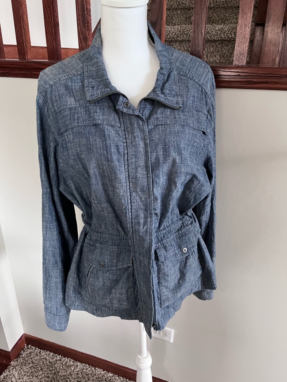 Croft & Barrow Blue Chambray Utility Jacket Full Zip Drawstring Waist Womens L